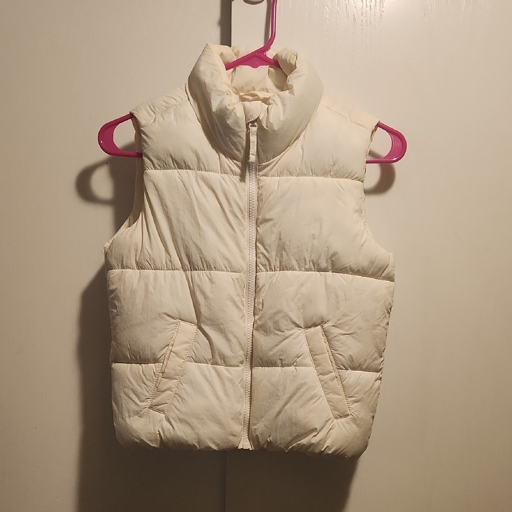 Old Navy Off-White Puffer Vest